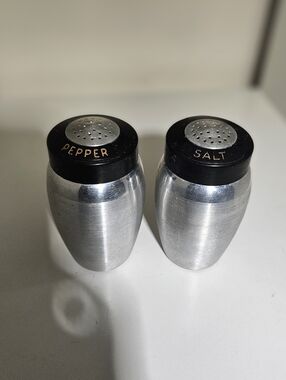 Kromex Salt Pepper Shakers Set Spun Aluminum Silver & Black Kitchen Retro